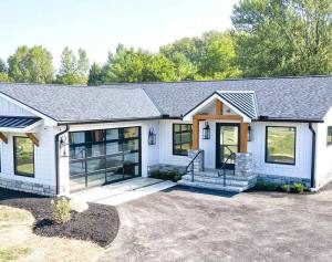 121-Exceptional-One-Services_Commercial-Exterior